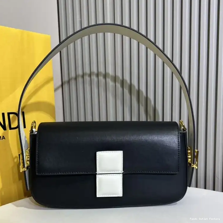 Cheap HOT Black Twist Medium Bag In Baguette Nappa Fendi Leather 0531